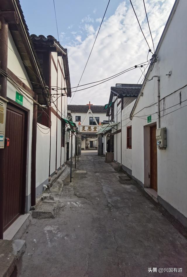 江南双面绣：上海朱家角古镇与练塘古镇