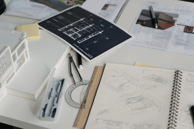 就业解析：工作38年的火车司机揭秘退休金和过往经历，职业分析