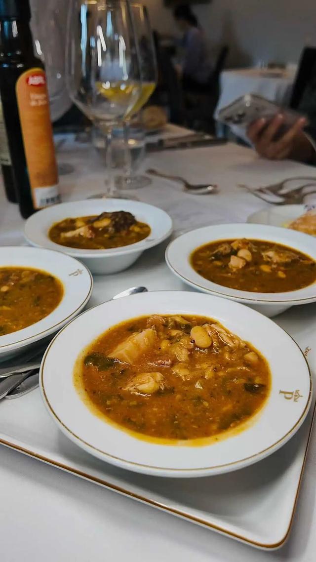 欧洲精英的西班牙浪人计划：圣地亚哥之路