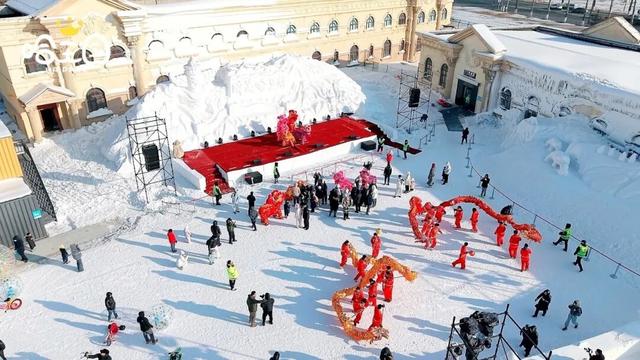 瞒不住了！嬉雪撒欢儿地+1，12.14 开嗨