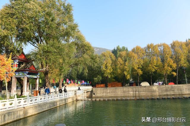 邢台天梯山：秋色美景入画来