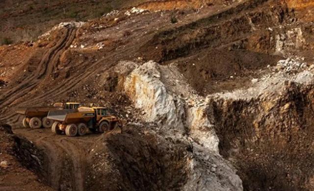 特朗普通告全球：180天内必须对中国扳回一局，盟友不帮忙就加税