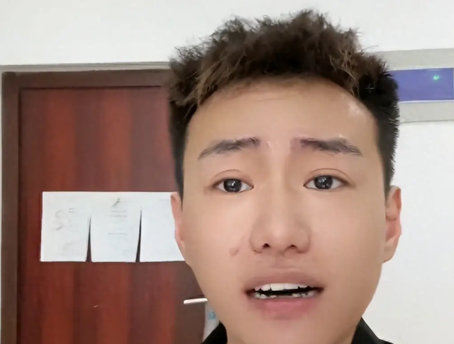 2年前，那个砸神像、睡坟场“八字命硬”的网红，如今怎么样了？