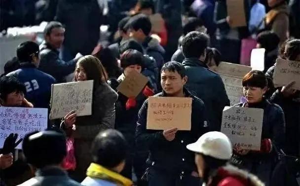 一个奇怪现象：今年1000多万毕业生就业难，6000元月薪却找不到人
