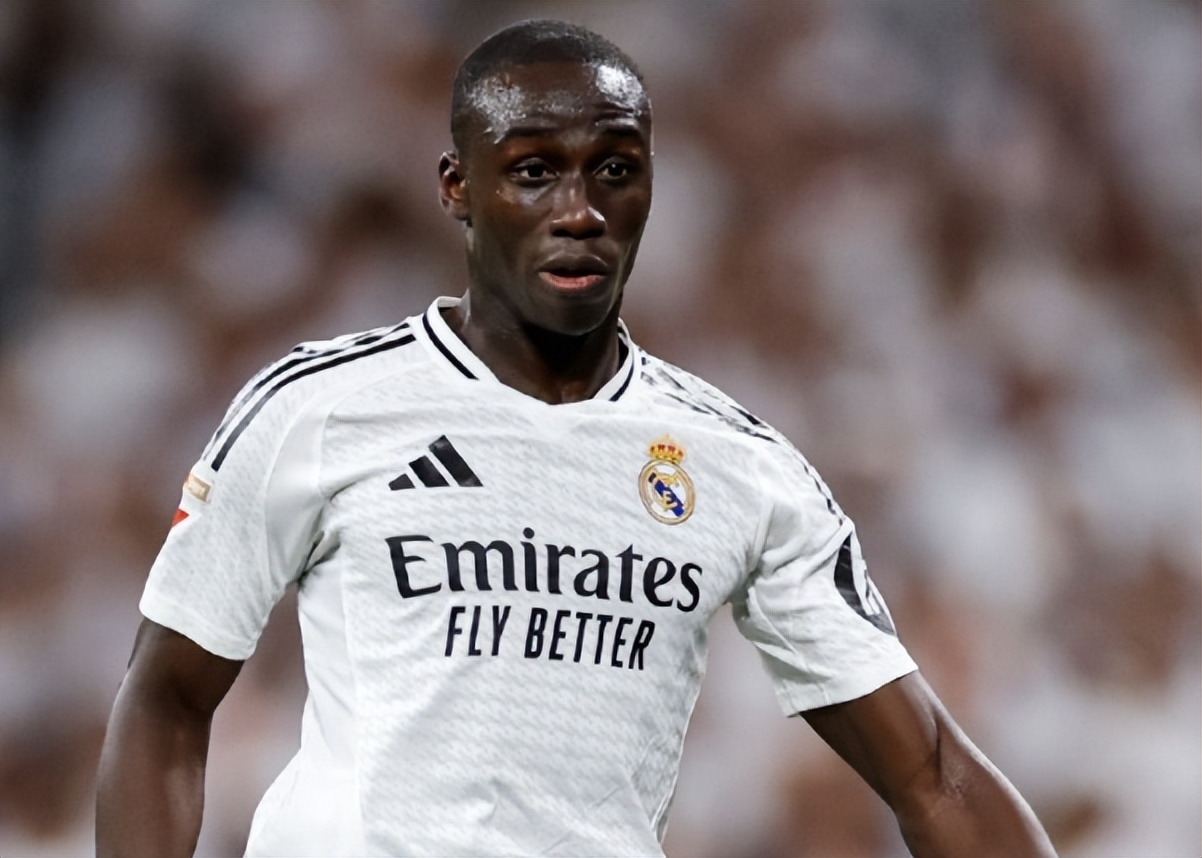 功勋悍将伤停6个月!皇马不想等了,或痛下杀手直接解约,太无情 xiami 第3张-宁宁快乐篮球 功勋悍将伤停6个月!皇马不想等了,或痛下杀手直接解约,太无情 (http://www.busunion.cn/) xiami 第3张