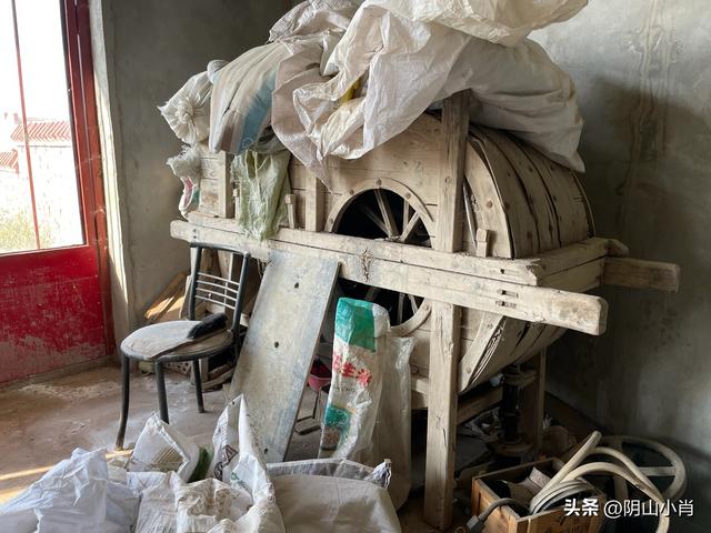 走访合教黑教堂抗日兵变旧址