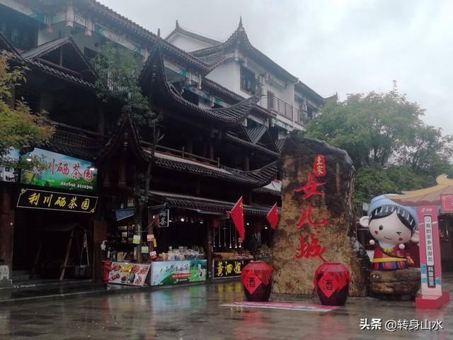 在湖北恩施玩了这5个景点，聊聊我的真实感受，跟网上说的不一样