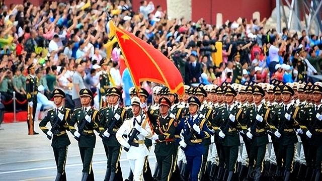 挂断中方电话后，特朗普像变了个人！北京阅兵典礼，该给他留个座