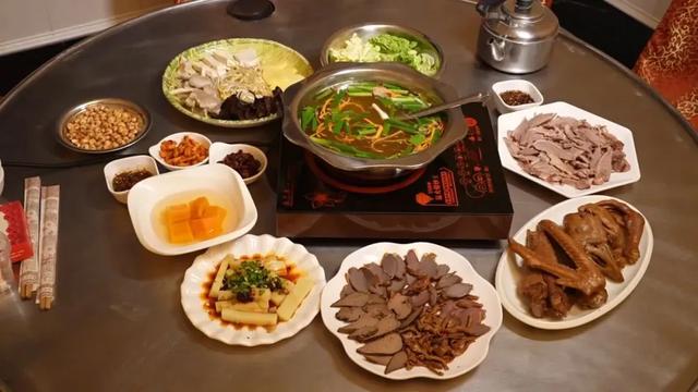乡游黔中 · 平坝区 龙海村丨布依笙歌醉河畔，十里荷风揽盛夏