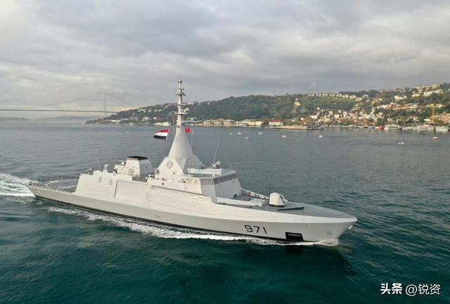 中国精锐编队逼近澳大利亚？万吨战舰护航！实力展现中方底气
