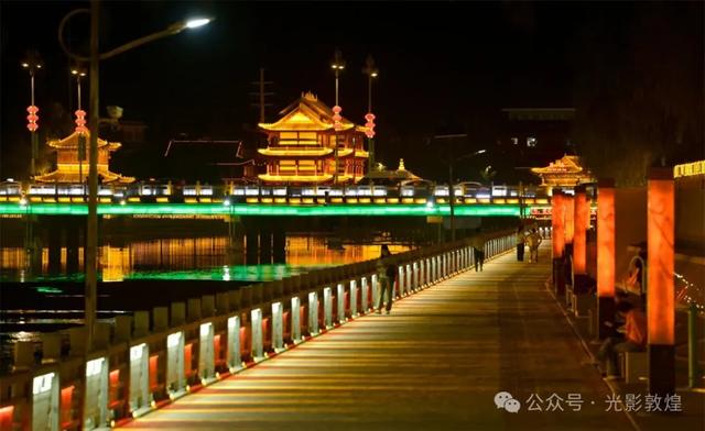 敦煌党河风情线绝美秋色引客来(之一)