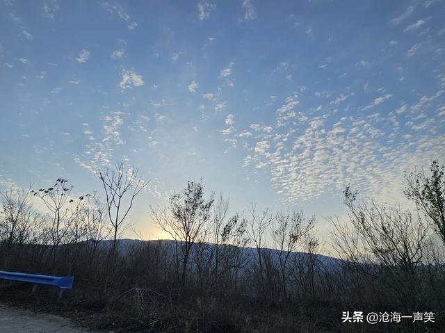 无限风光在险峰，美好夕阳无限好，黄昏时刻与之携手，看美景美图