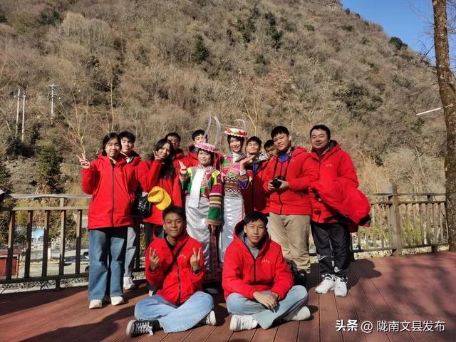 2025“亲情中华·中国寻根之旅”冬令营甘肃陇南营文县研学：华裔青少年触摸白马文化根脉