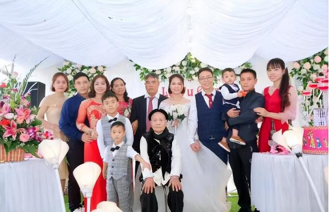 我，网聊学越南语，却意外娶到小5岁越南美女