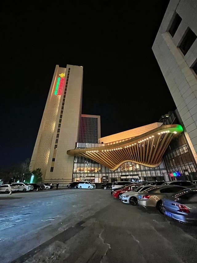 我是苏州人，一家人去了趟河北承德	，真有点想不明白这五件事