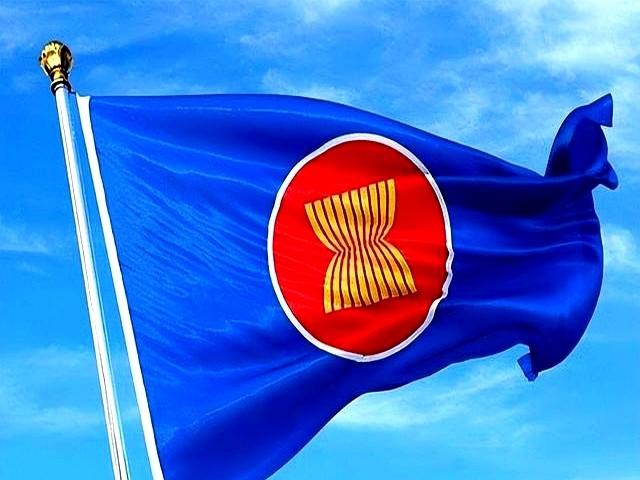 “中国应该照顾我们、要显出格局来，不然我们就跟美国好了”