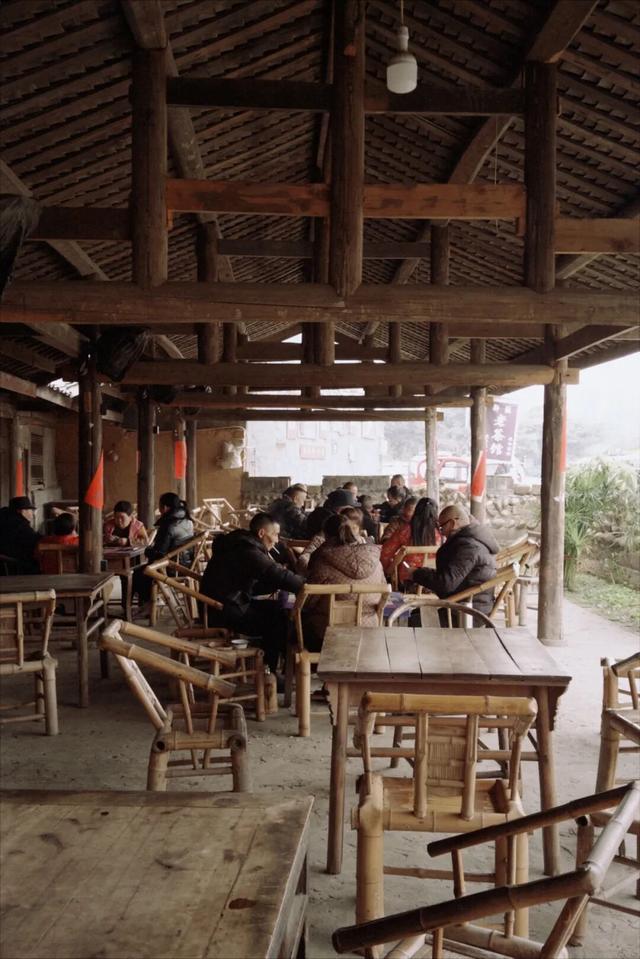 成都向西，拜访邛崃最“慢”的古镇，把千年时光泡进茶里