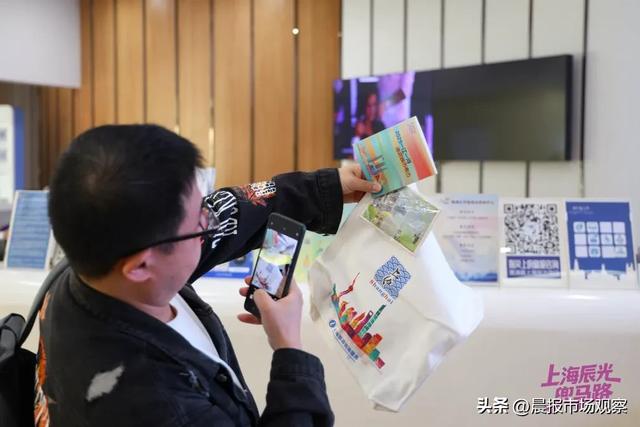 千名漫步者以脚步共绘城市文化新图景，2025“一江一河，海派城市考古——上海辰光兜马路”微游活动圆满落幕