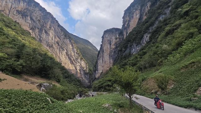 赏秋秦岭，摩旅商洛（01）出发第一天，经紫阳安康旬阳蜀河古镇