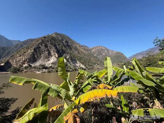 去昆明䘵劝游玩,未见识乐作泥瀑布、却邂逅普渡河迷人风光,惊喜