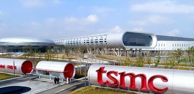 让中国光刻机“变成废铁”，日本对华下狠手，外媒：比美国还绝