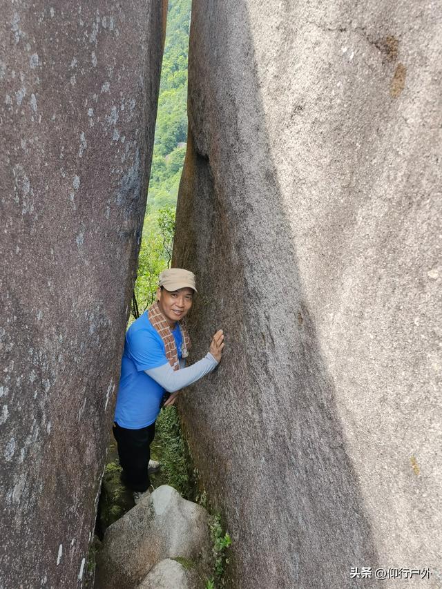 揭西猴面石徒步登山