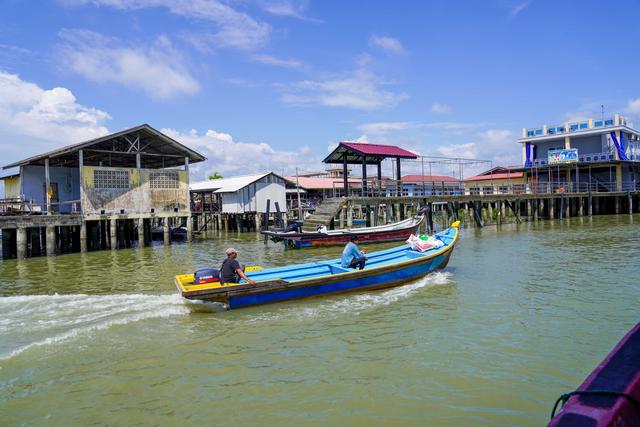 马来西亚新山 · 龟咯渔村｜把生活过成海风味的地方