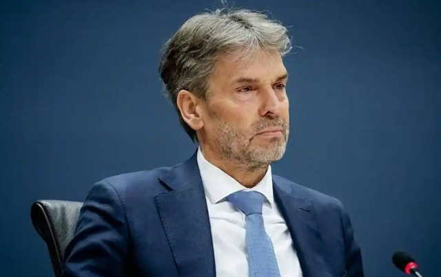 安世立下规矩，日本欧洲全线停产，荷兰承认误判：强抢是无奈之举