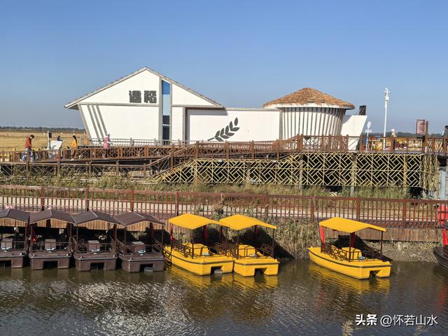 2025辽宁赏秋之旅日记(5)——从本溪前往盘锦 游览红海滩景观