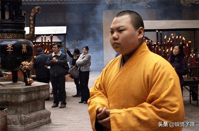 和尚们每天吃素，为何多是肥头大耳？看看他们的伙食就全都明白了