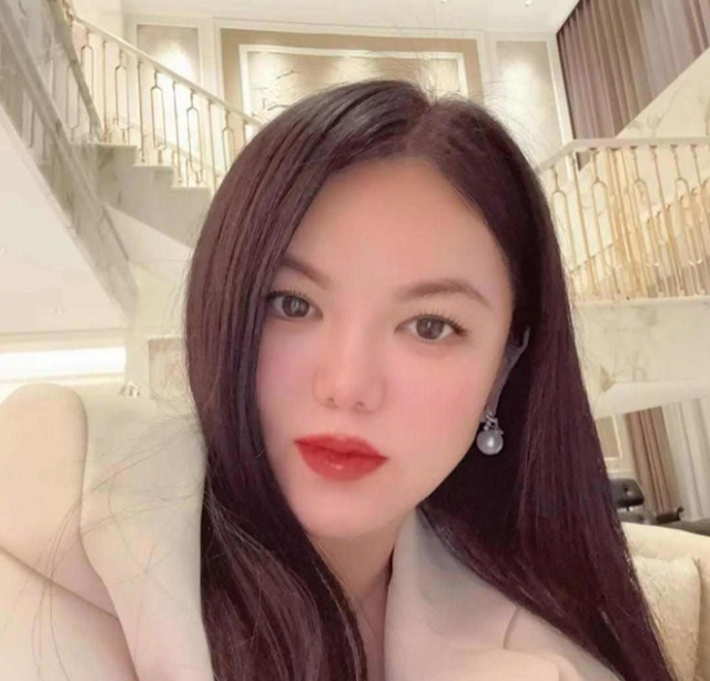 离春节不到1个月，4位名人翻车	，没一个值得同情，原因五花八门