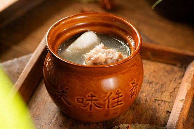 花胶鲍鱼干贝乳鸽汤 2026年花胶鲍鱼海参干贝鸽子汤