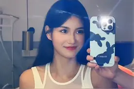 刘翔师妹夏思凝穿三角裤露好身材被网友开黄腔下海，却还有人叫好图片