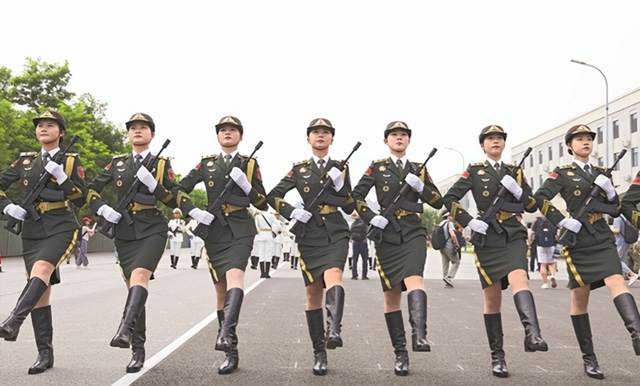 又有2名间谍被揪出？阅兵军机训练期间，2人违规放无人机拍摄被抓