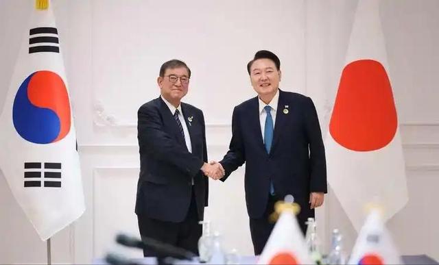 拨乱反正！中日关系恶化的背景下，韩国宣布：中国排在日本前面