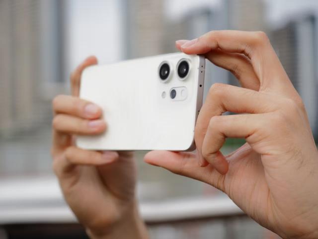 2799元起售！实测Reno14新机：小米沉默，果粉破防？