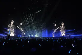 这群“螺丝钉”让“好声音”响彻凤凰山图片