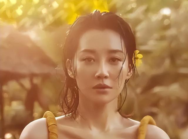 她一生 “风流成性、老少通吃”，撩汉无数，现如今56岁却依旧单身