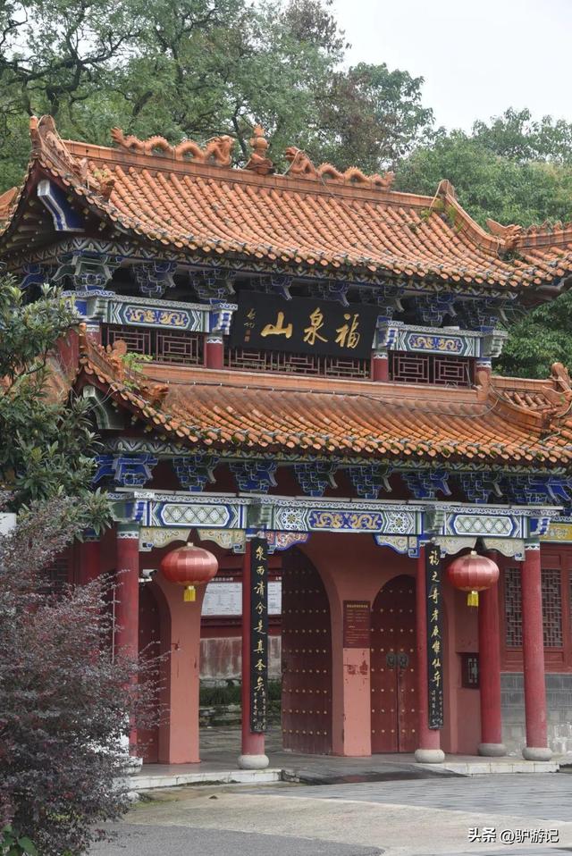 贵州古桥界的顶流，400年后坚固如初，却被称为豆腐桥！