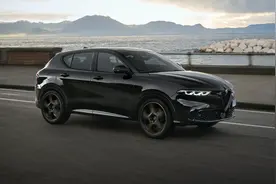 新车 | 阿尔法·罗密欧托纳利/朱丽叶/斯坦维Intensa特别版官图发布图片