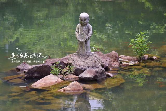 余姚陆埠镇的佛光禅寺，不比香山教寺逊色哦，非常值得游玩