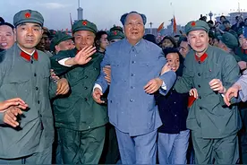 老照片：经典的65式解放军军服，一段让人难忘的芳华岁月图片