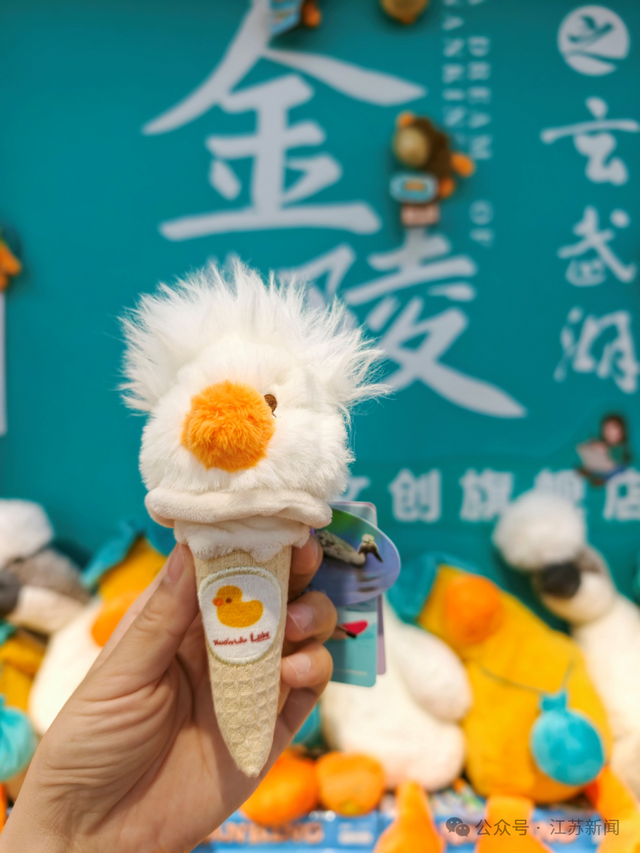 你从未远去，“烫头鸭”背后的温柔守护