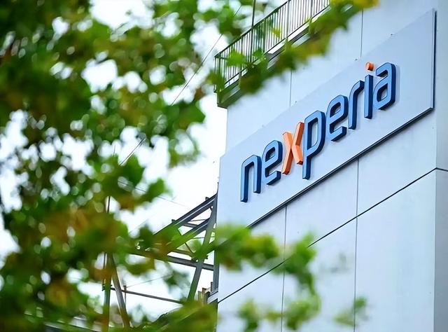 荷兰代表在北京两轮谈判后	，当初嚣张跋扈的样子，现在一点都不剩