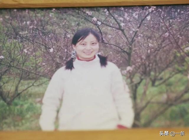 她把风靡全球的神作引入中国，被总统授予骑士勋章，好评如潮