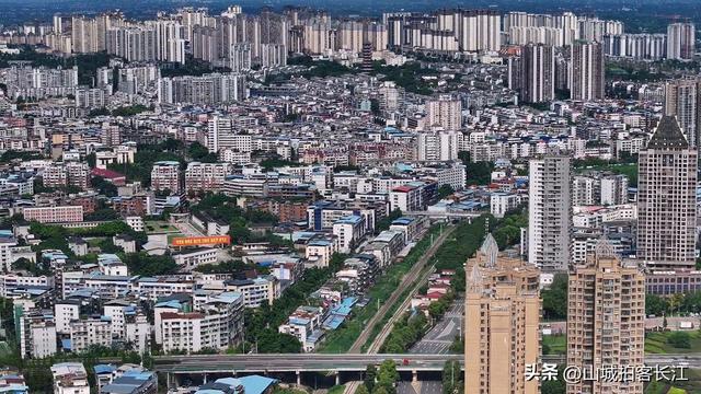 四川很有意思的小城，光听名字被误认为属重庆，景点很有特别！