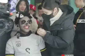 女生劝阻“甲亢哥”被全球直播！最新回应来了图片