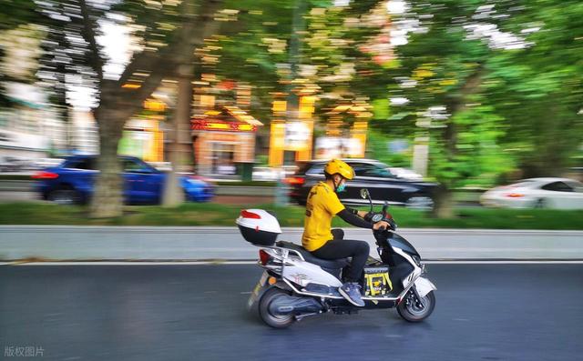 美团“绞肉机”大战：百亿补贴烧钱，谁在买单？