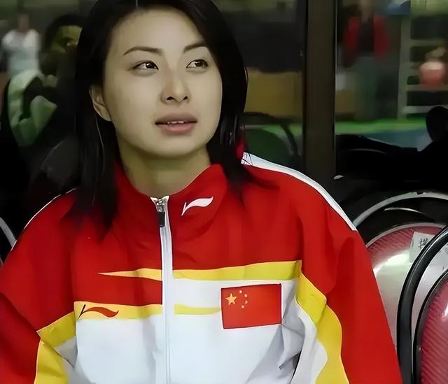 终于等到这天！官媒发文，高调官宣44岁郭晶晶喜讯，霍震霆说对了