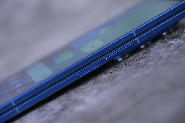 轻薄与科技的交融 三星Galaxy Z Fold7图赏